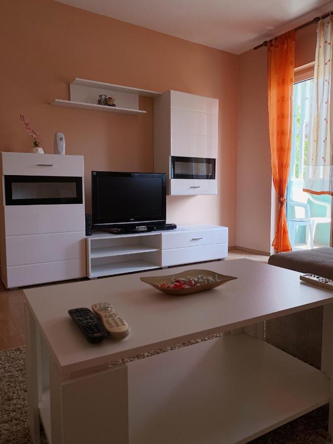 Apartment Sunny Bulevar Μόσταρ Εξωτερικό φωτογραφία